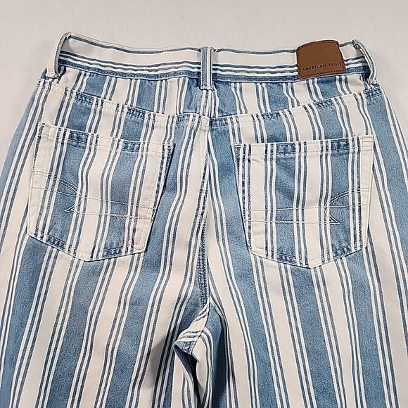 AMERICAN EAGLE AE  Mom Jeans Striped Blue and White Womens Size 4 Regular - Picture 1 of 10